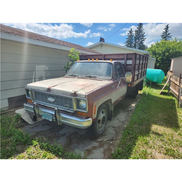 1971 Chevrolet Custom 30 Truck   350 Gas Engine 4 spd  Std Trans w B & H (12ft x 8 ft Box)