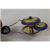 Image 3 : Vintage Whir-O-Magnetic Spinning Top Toy