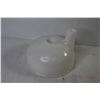 Image 3 : Vintage White Glass Dentist Sink