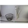 Image 1 : Ceramic Cat Toilet Brush - Metal Garden Basket