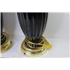 Image 3 : (2) Ceramic Black Lamps (working)