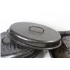 Image 2 : (2) Granite Ware Oval Roasting Pans - Extra Lid
