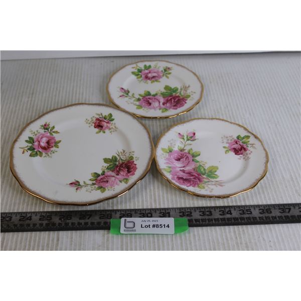 American Beauty by Royal Albert Plates (6 1/4 , 8 )