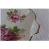 Image 4 : American Beauty by Royal Albert Serving Platters