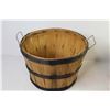 Image 3 : (2) Vintage Wooden Baskets
