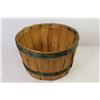 Image 6 : (2) Vintage Wooden Baskets