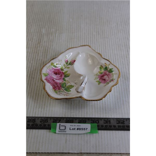 American Beauty Royal Albert Leaf Condiment Plate