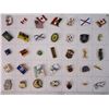 Image 3 : (112) Souvenir Lapel Pins