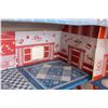 Image 2 : Vintage Eagle Toys Litho Tin Dollhouse (As Is)