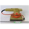 Image 1 : Black & Decker Finish Sander (working)