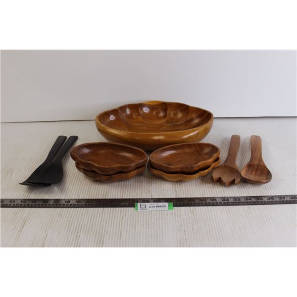 (7) Piece Wooden Salad Set, Plastic Tongs