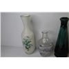 Image 2 : (4) Vases (1 Blue Mountain)