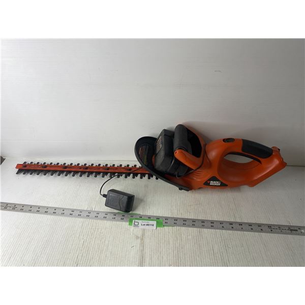 Black and Decker Hedge Trimmer (Working)