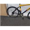 Image 2 : YELLOW AND BLACK RALEIGH BIKE