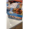 Image 2 : AS NEW BLACK AND DECKER CRISP AND BAKE 6 SLICE TOASTER OVEN TESTED AND WORKING - RETAIL $119