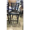 Image 2 : 2 METAL BAR HEIGHT CHAIRS