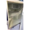 Image 2 : CORONA MINI BAR FRIDGE UNTESTED