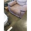 Image 2 : UPHOLSTERED POWER RECLINER