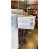 Image 2 : DANBY WHITE REFRIGERATOR WITH TOP FREEZER WORKING