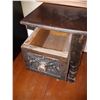 Image 3 : Antique Table, Shelf b