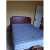 Image 1 : Queen Bed C