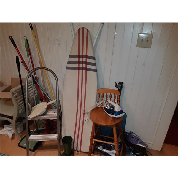 Shark Vaccum, Brooms A