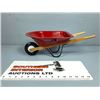 Image 2 : Radio Flyer Mini Toy Wheelbarrow