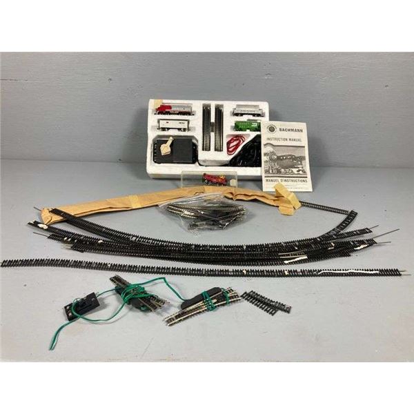 Bachmann "N" Scale Tracks & Train Cars