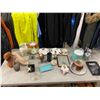 Image 1 : Lot of collectibles