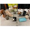 Image 2 : Lot of collectibles