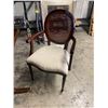Image 2 : The Bombay company table and chairs