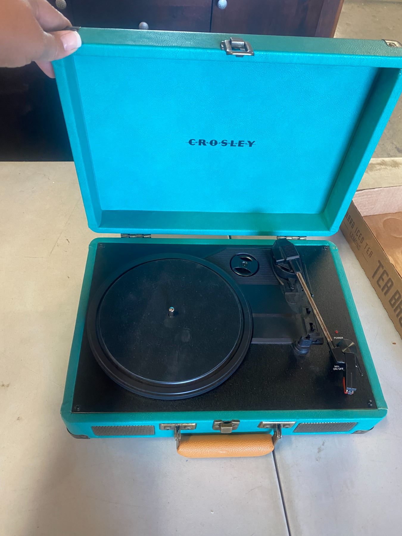 Crosley record player needs power cord
