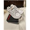 Image 1 : New balance size 11 shoes