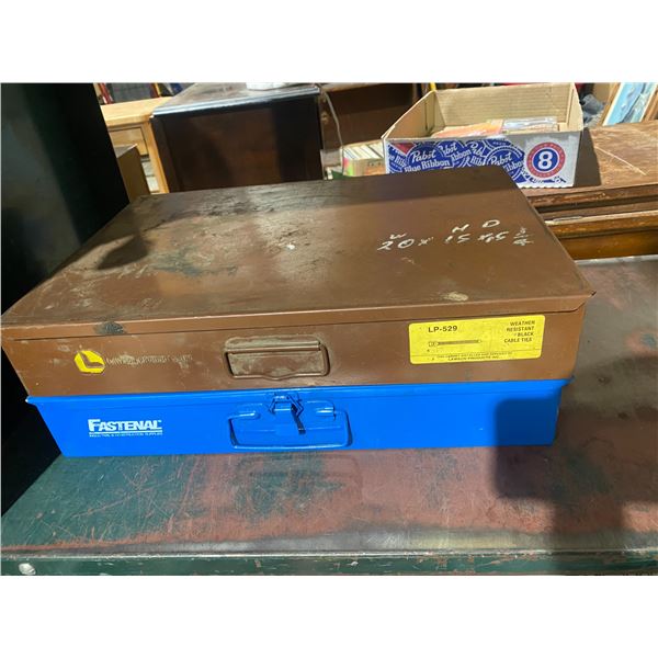 Two parts containers