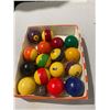 Image 1 : Balls snooker table size