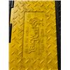 Image 3 : yellow jacket cable protectors