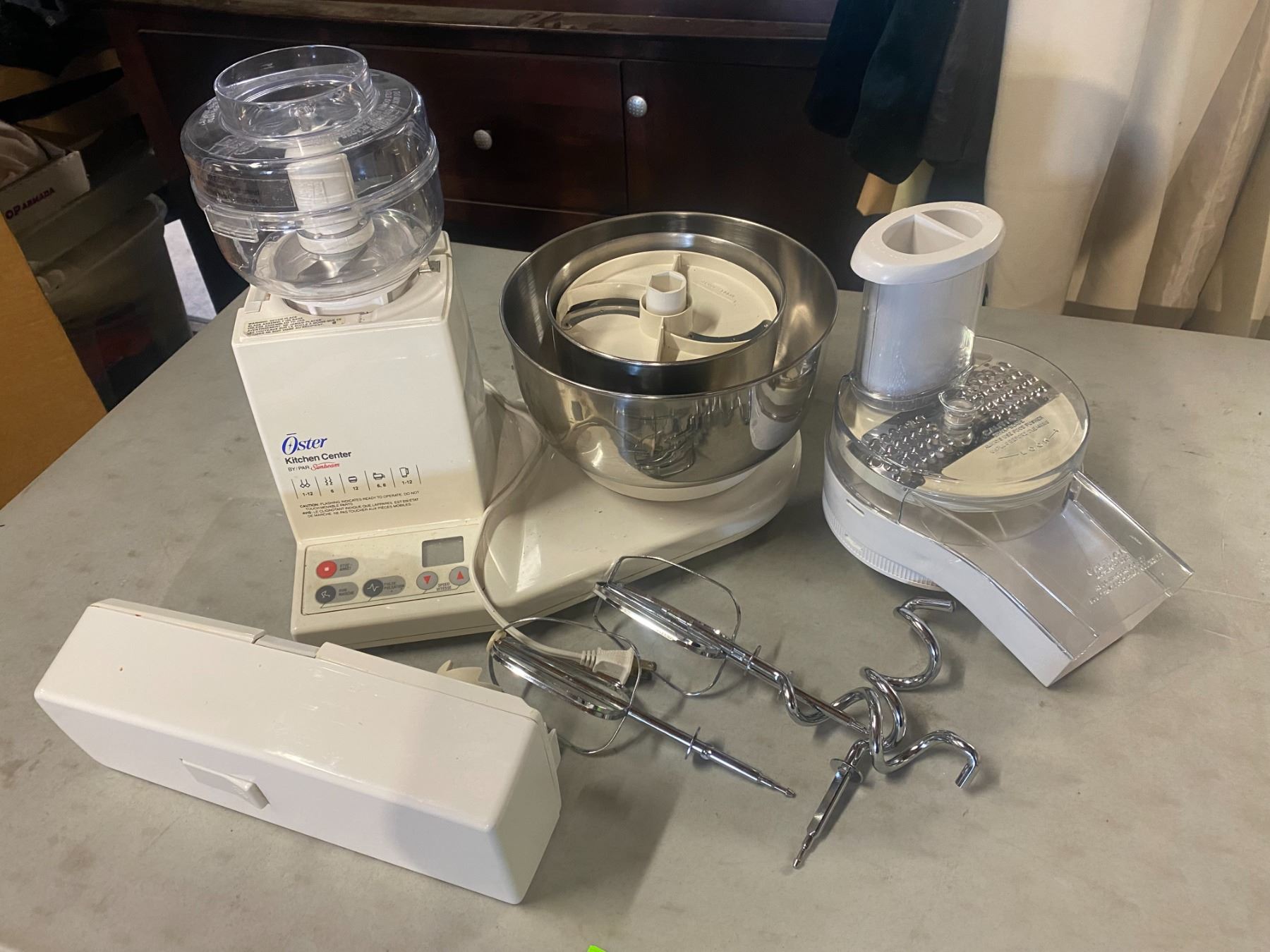 Oster kitchen Center