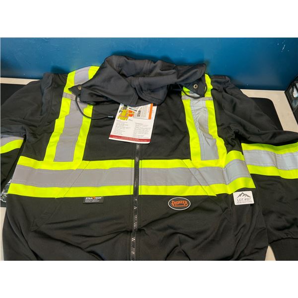 Lot of 1 Pioneer Reflective/High Visibility Work Safety Hoodie - Size XL