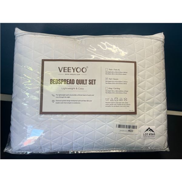 Lot of 1 Queen/Full Size BedSpread Quilt Set - White