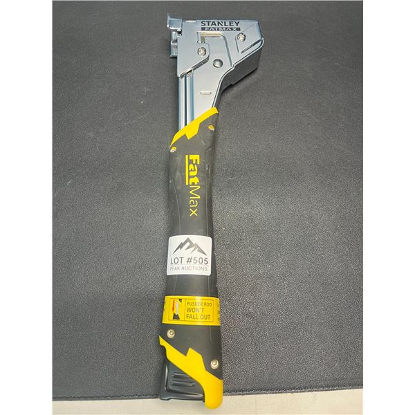 Lot of 1 Dewalt Heavy Duty Staple/Tacker - Used