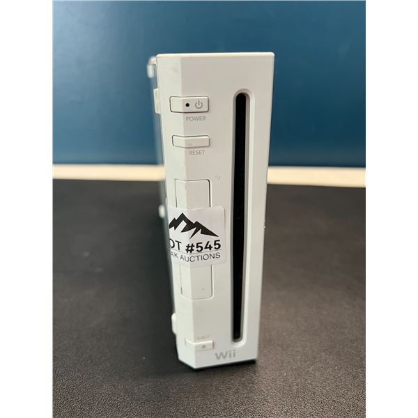 Lot of 1 Nintendo Wii Console - Used
