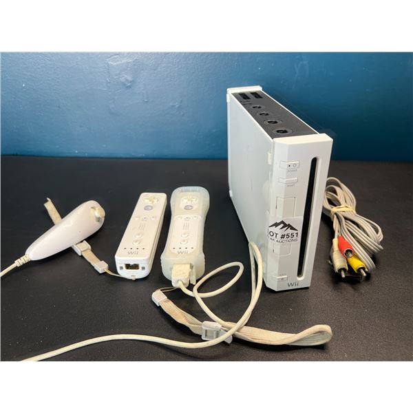 Lot of 1 Nintendo Wii Console w/ Controllers/Cords - Used