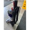Image 3 : Lot of 1 Dyson Upright Vacuum - Used