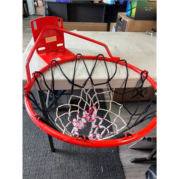 Lot of 1 Metal Hanging Basketball Hoop - 19 inch