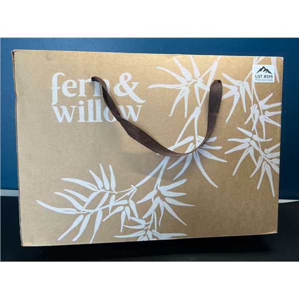 Lot of Fern & Willow Premium Down Alternative Pillows - 2Pack