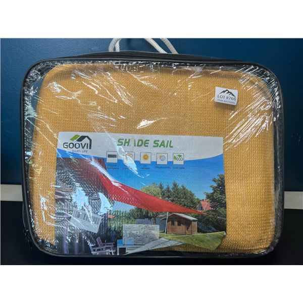 Lot of 1 Sun Shade Sail - UV Resistant - For Patios/Decks/Gardens