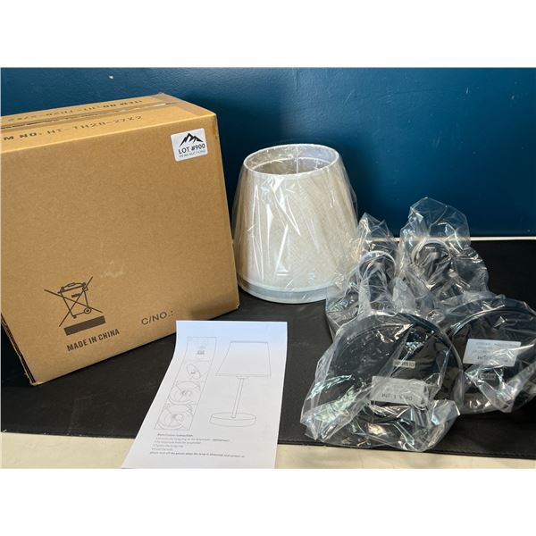 Lot of 2 Desk/Table Lamps