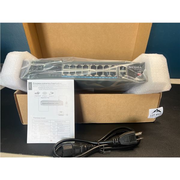 Lot of 1 PoE Switch
