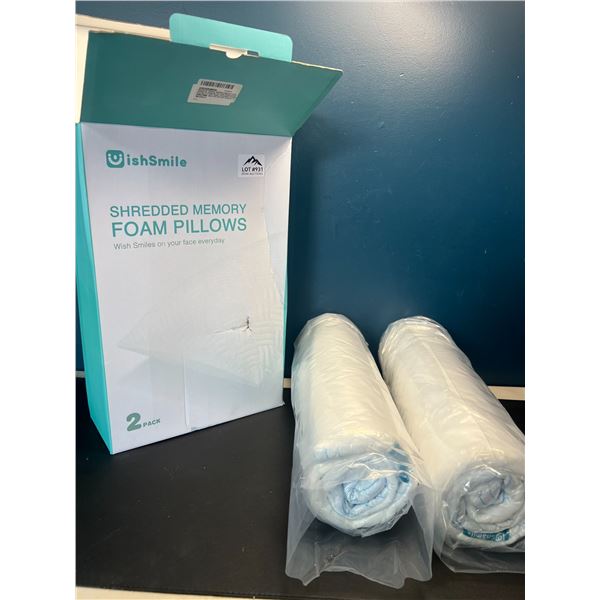 Lot of Memory Foam Pillows - 2Pack - Queen Size