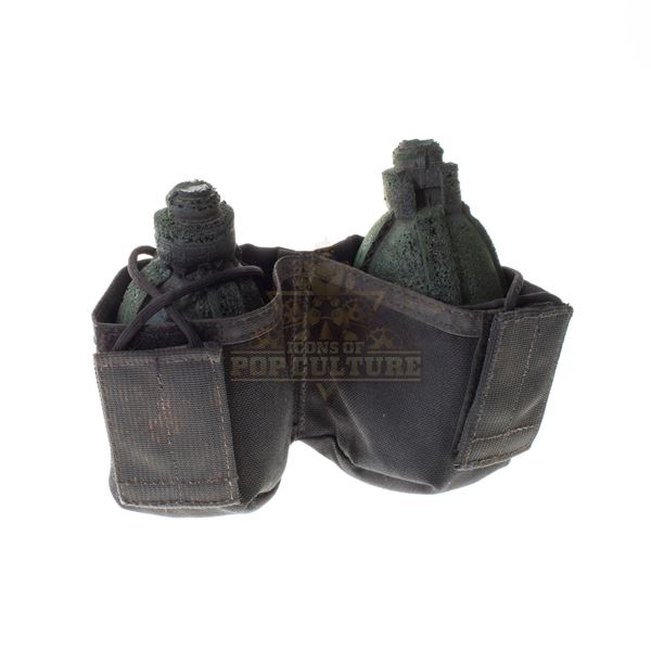 Starship Troopers Stunt Grenades & Belt Pouch 2824